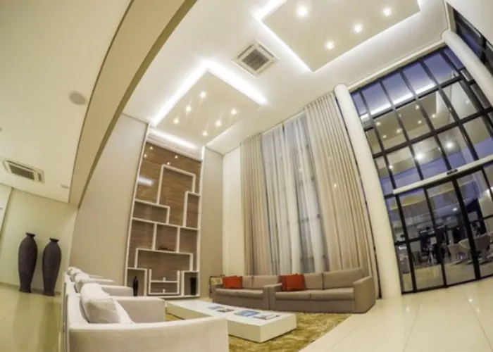 Nobile Suites Gran Lumni